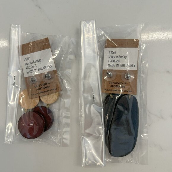 Holiday Brand Earrings Bundle - Picture 2 of 3